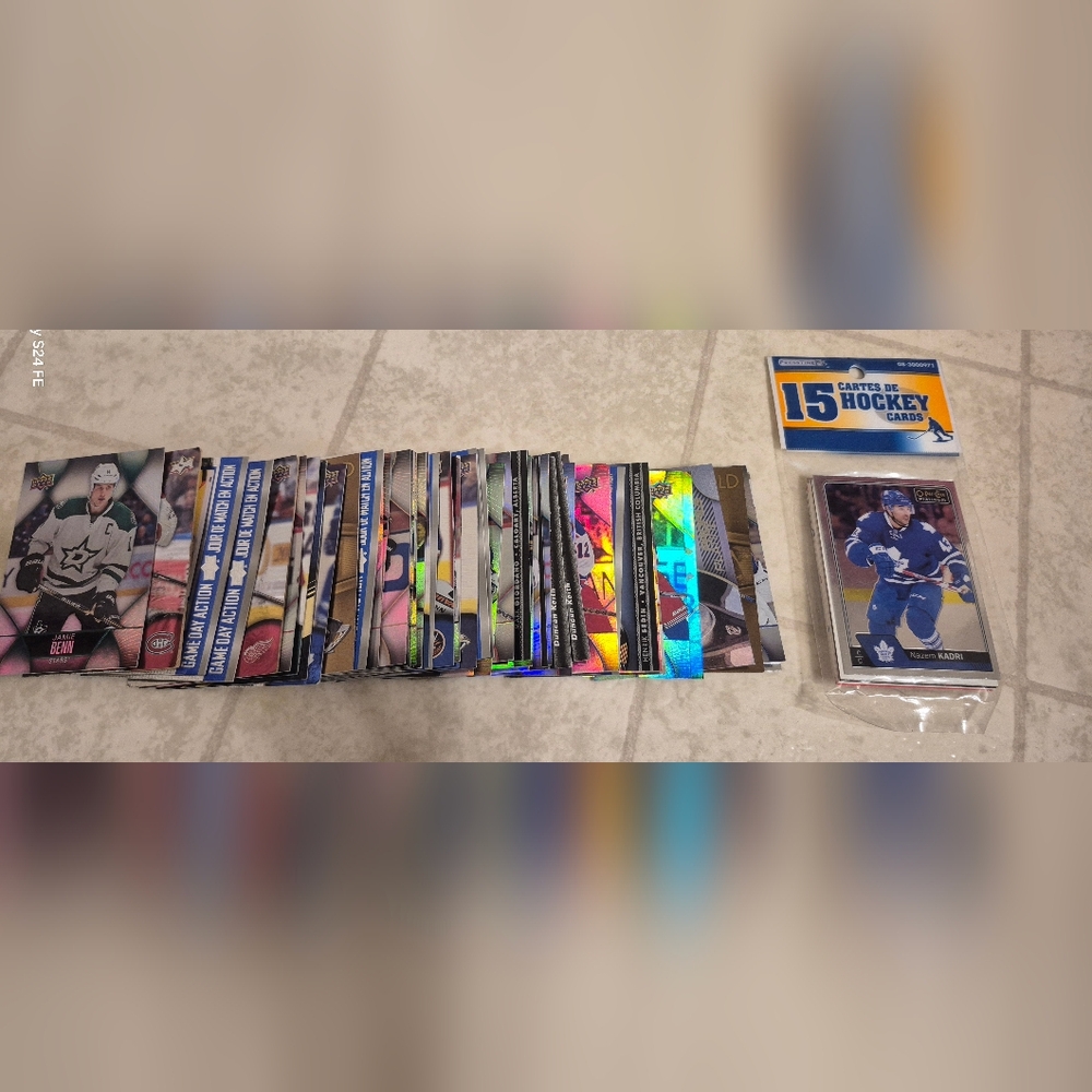 Hockey Trading Card Set - Multicolor.over 50 Cards , Great Condition